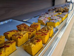 pan-nito-bakery-cake-squares-sprinkles-jam